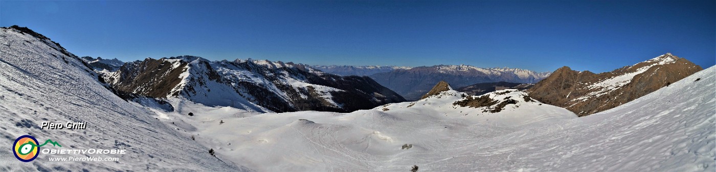 40 Vista panoramica da Cima Valle verso nord-Valtellina-SO.jpg